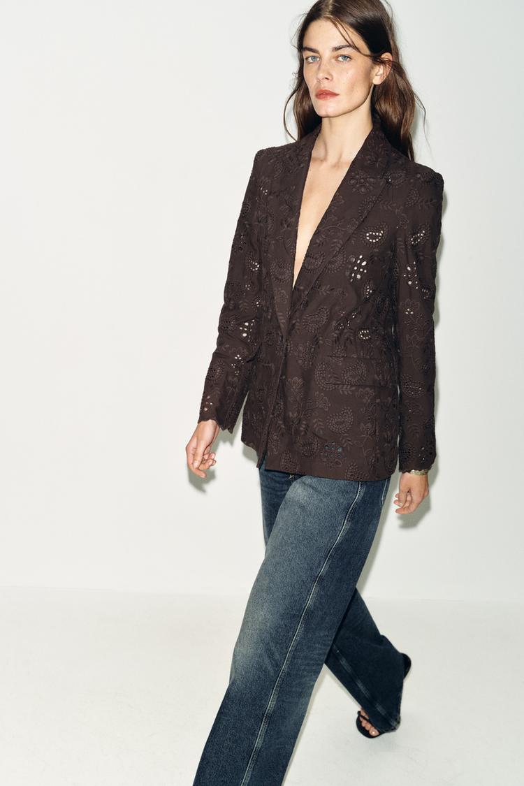 STRAIGHT BLAZER WITH EMBROIDERED PERFORATED SHOULDER PADS